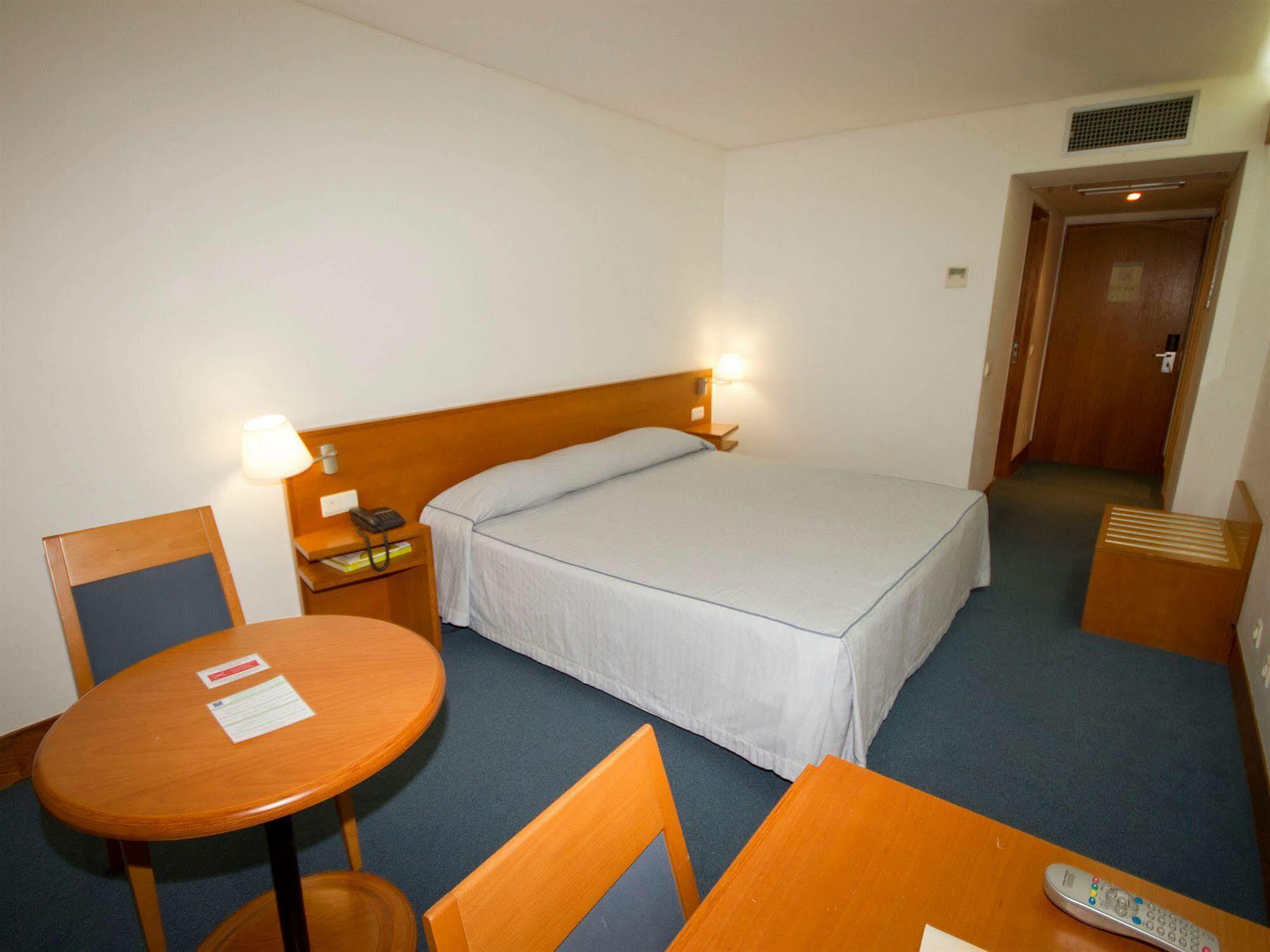 Hotel Comfort Inn Ponta Delgada מראה חיצוני תמונה