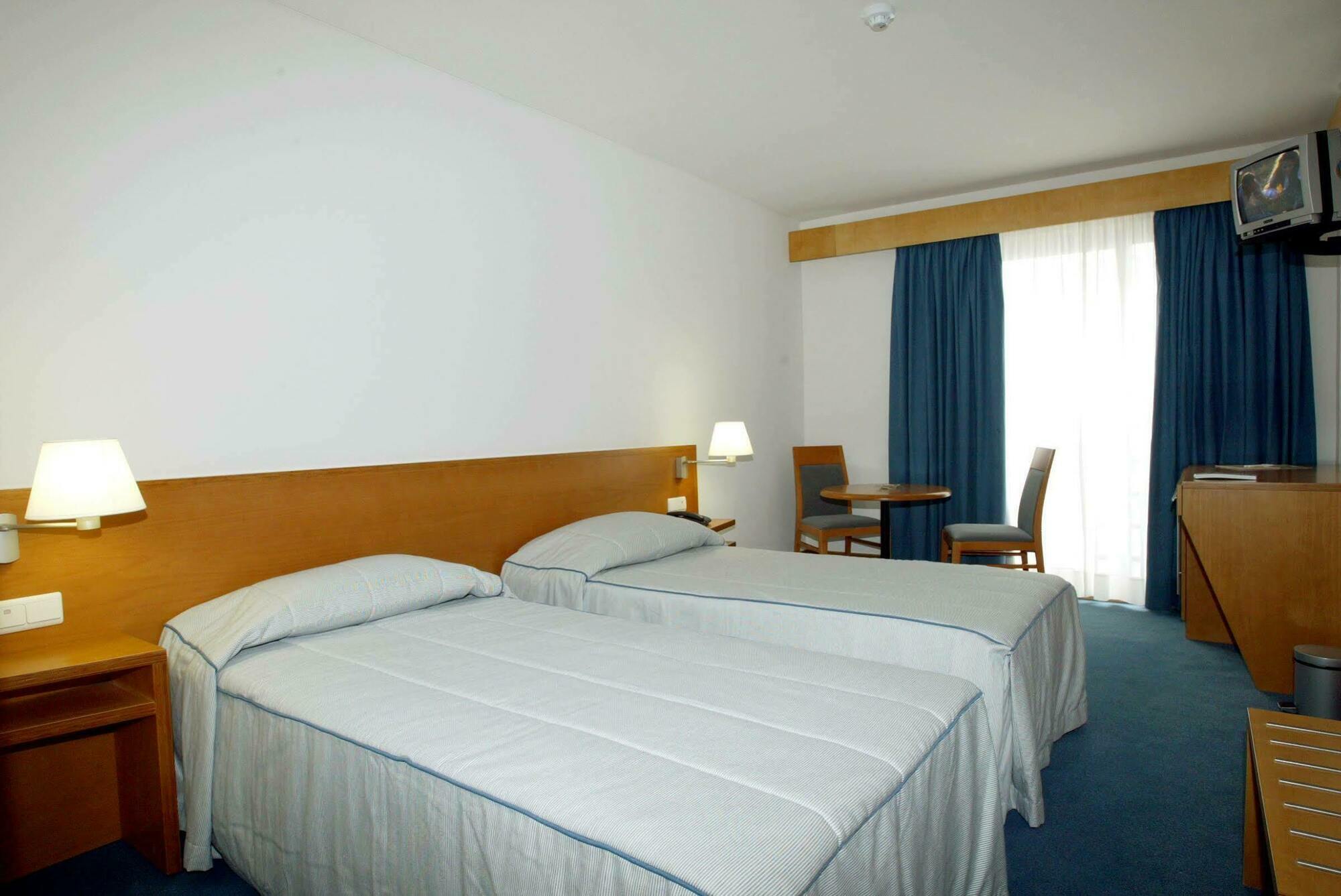 Hotel Comfort Inn Ponta Delgada מראה חיצוני תמונה